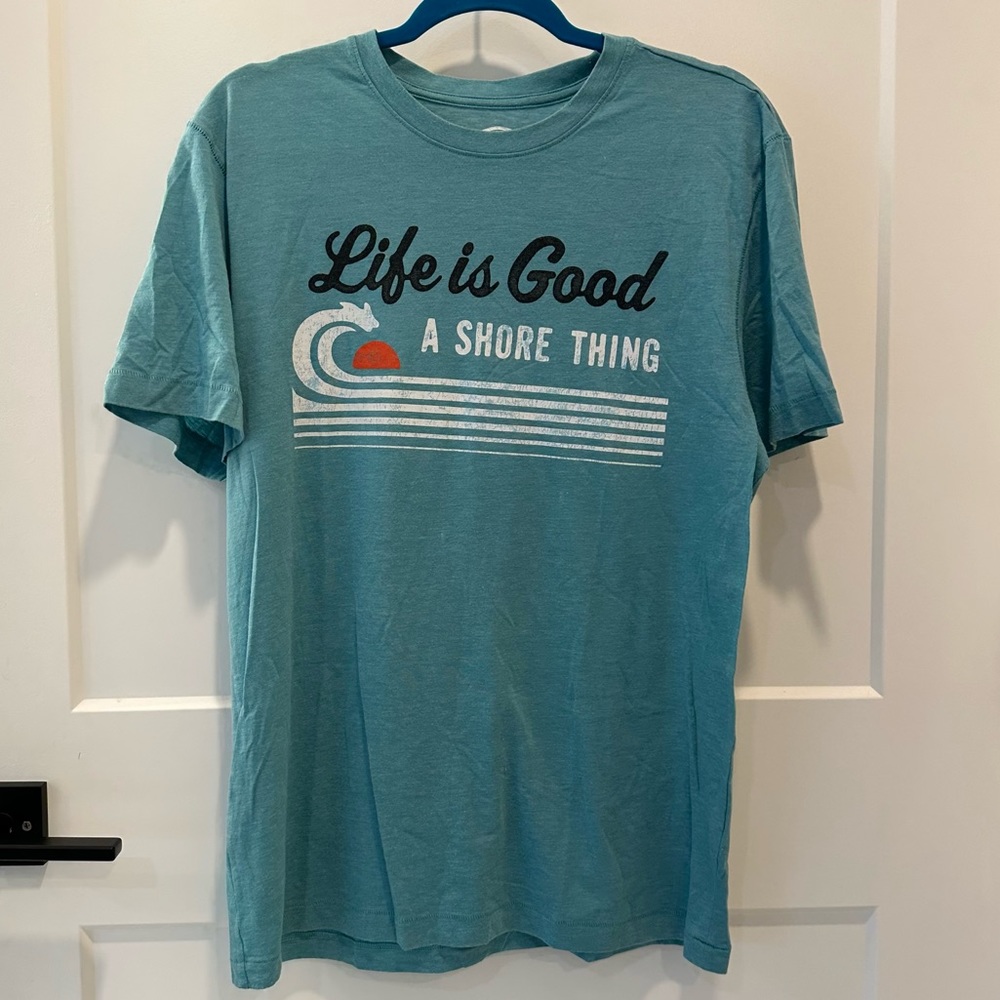 Life Is Good Women's Classic Fit T Shirt "A Shore Thing" Size M